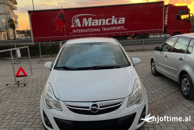 Auto in Vendita  a Kavaja - 3,400 Euro