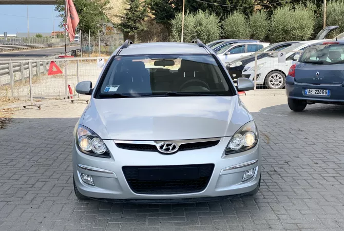 Auto in Vendita  a Kavaja - 3,000 Euro