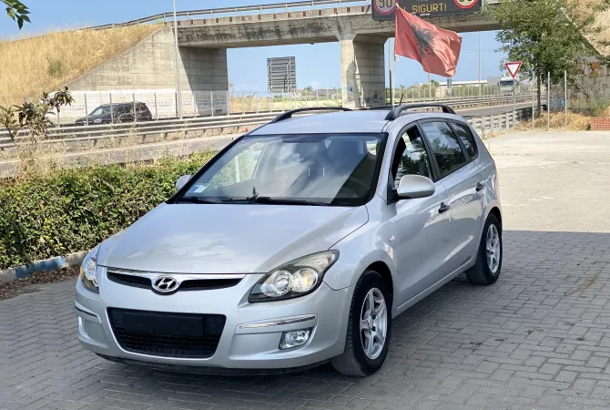 Auto in Vendita  a Kavaja - 3,000 Euro