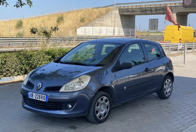 Cars for sale in Kavaja - 1,700 Euro