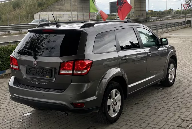 Makina ne shitje ne Kavaje - 7,900 Euro