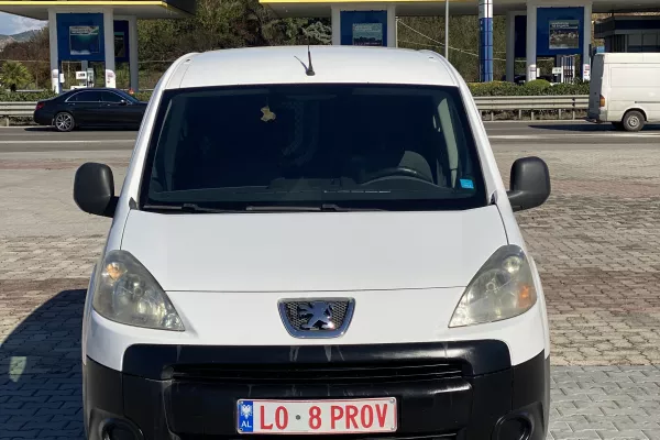 Cars for sale in Kavaja - 4,200 Euro