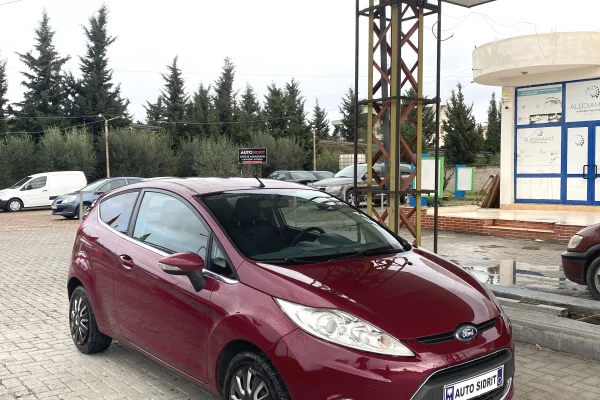 Auto in Vendita a Kavaja - 2,500 Euro