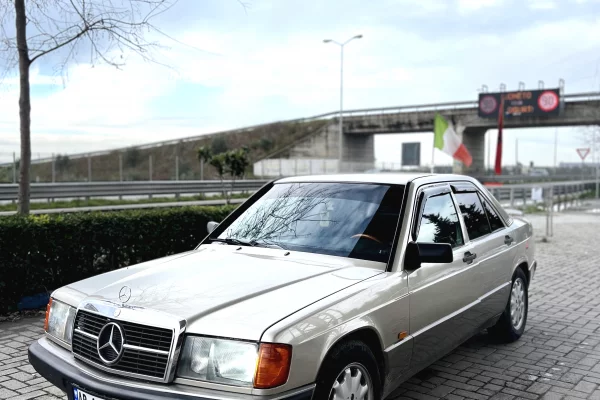 Makina ne shitje  ne Kavaje - 3,500 Euro