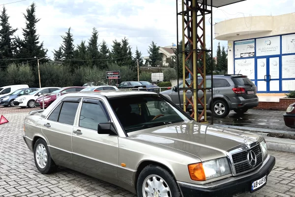 Makina ne shitje  ne Kavaje - 3,500 Euro