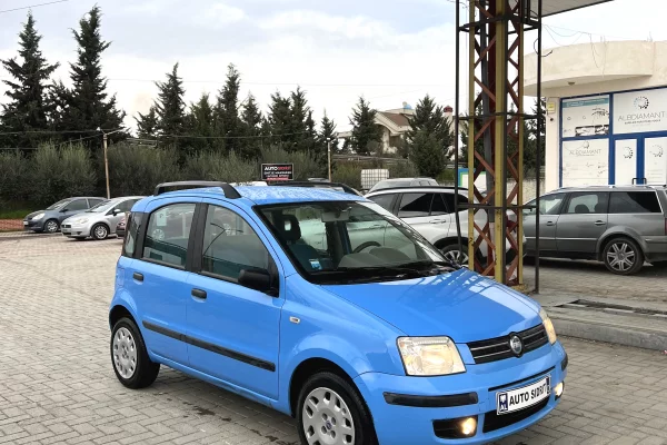 Makina ne shitje  ne Kavaje - 3,500 Euro