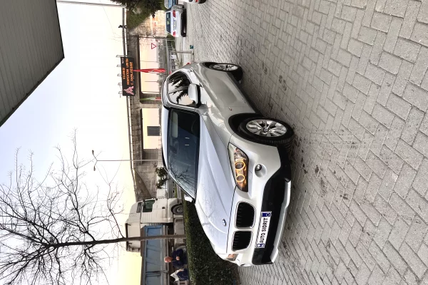 Makina ne shitje  ne Kavaje - 5,500 Euro