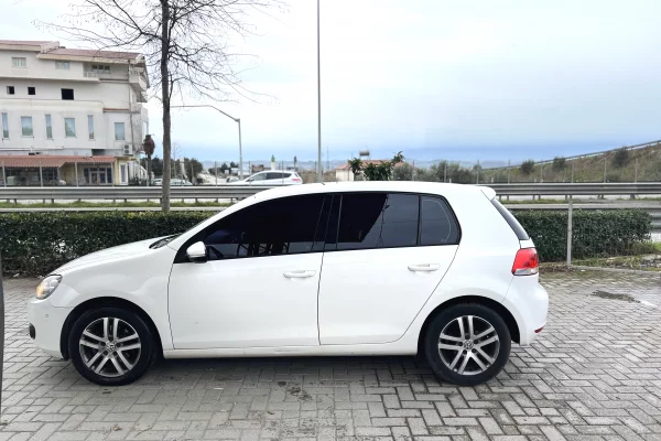 Cars for sale in Kavaja, Volkswagen, 2012 Diesel,Kambio Automatik Payment 6,500  Euro.
