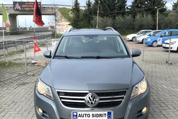 Makina ne shitje ne Kavaje - 6,500 Euro