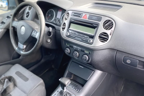 Makina ne shitje ne Kavaje, Volkswagen, 2008 Diesel,Kambio Automatik Pagesa 6,500  Euro.