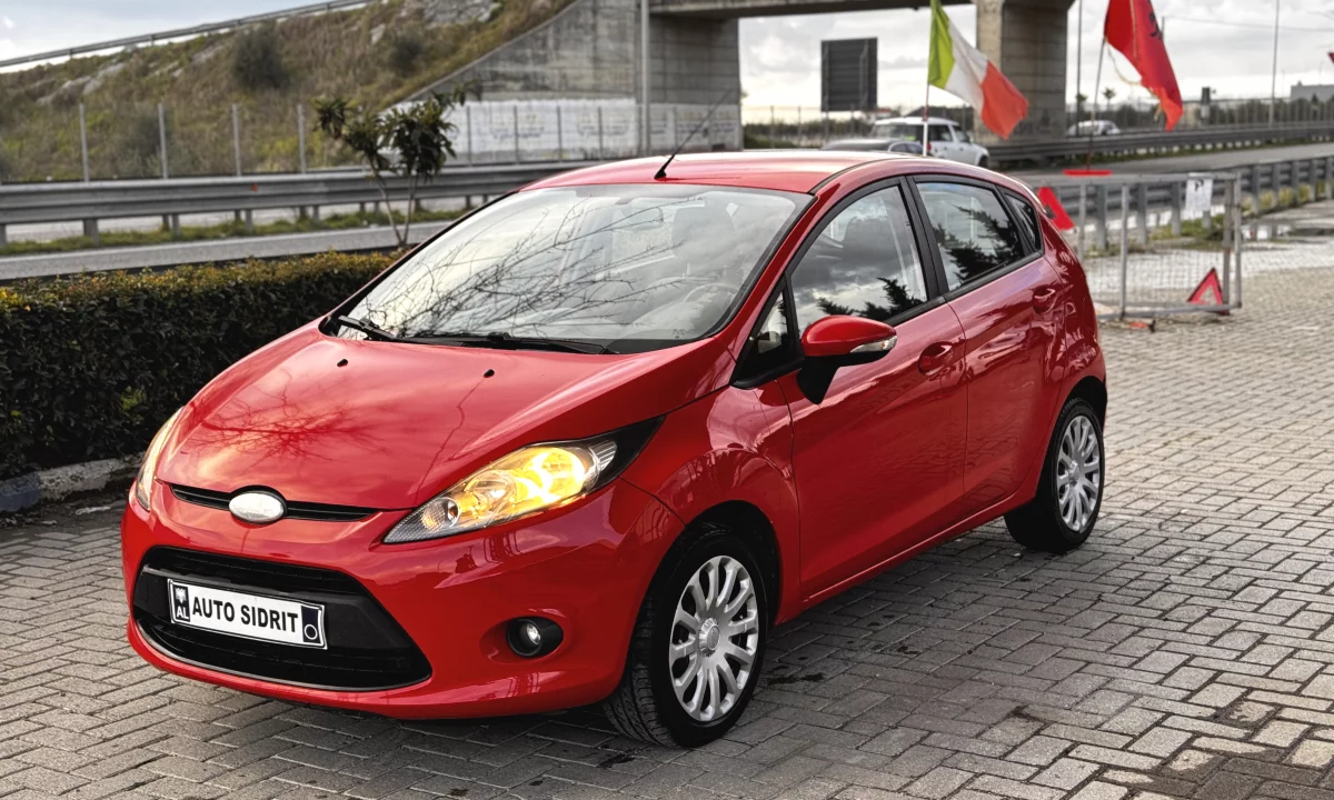 Auto in Vendita a Kavaja, Ford, 2009 Diesel,Kambio Manual Pagamento 3,400  Euro.