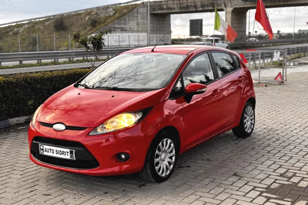 Auto in Vendita a Kavaja - 3,400 Euro