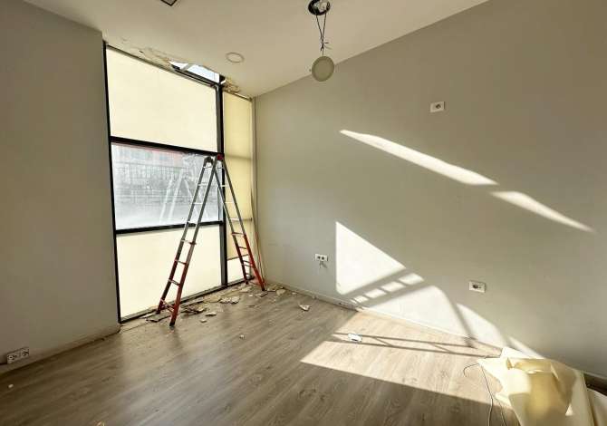 Ambient biznesi me qera 3+1 ne Tirane - 1,200 Euro