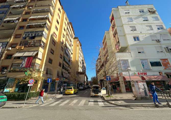 Ambient biznesi me qera 1+1 ne Tirane - 350 Euro