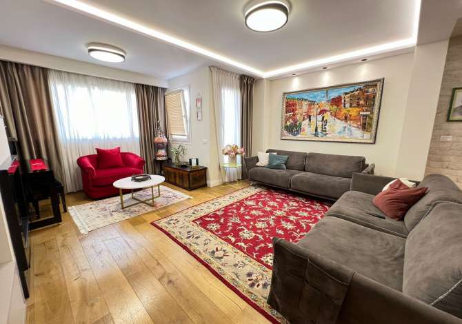 Shtepi ne shitje 3+1 ne Tirane - 299,000 Euro