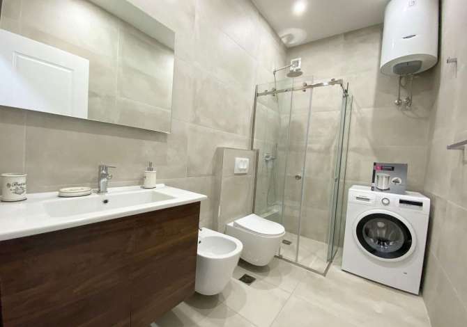 Shtepi ne shitje Apartament ne Tirane, 2+1, Mobilimi E mobiluar, Pagesa 380,000  Euro.