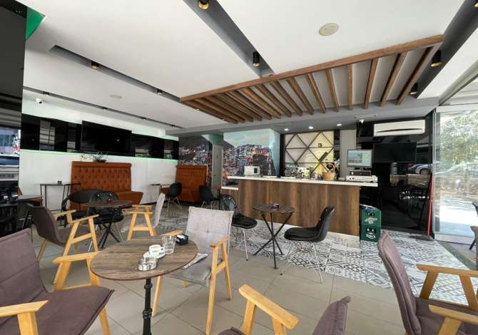 Ambient biznesi me qera 2+1 ne Tirane - 800 Euro