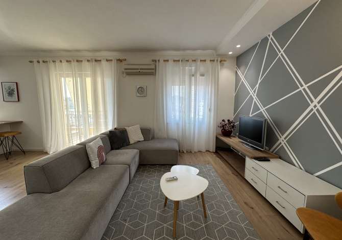 Shtepi me qera 2+1 ne Tirane - 750 Euro