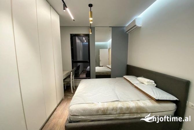 Shtepi ne shitje Apartament ne Tirane, 1+1, Mobilimi E mobiluar, Pagesa 120,000  Euro.