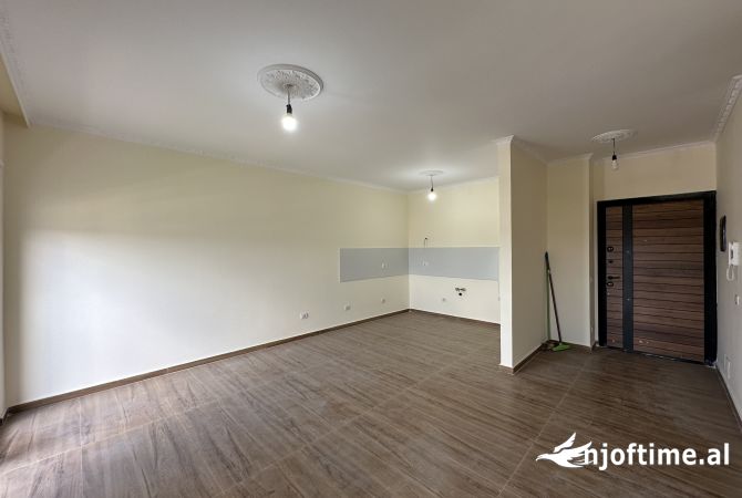 Shtepi ne shitje 2+1 ne Tirane - 120,000 Euro