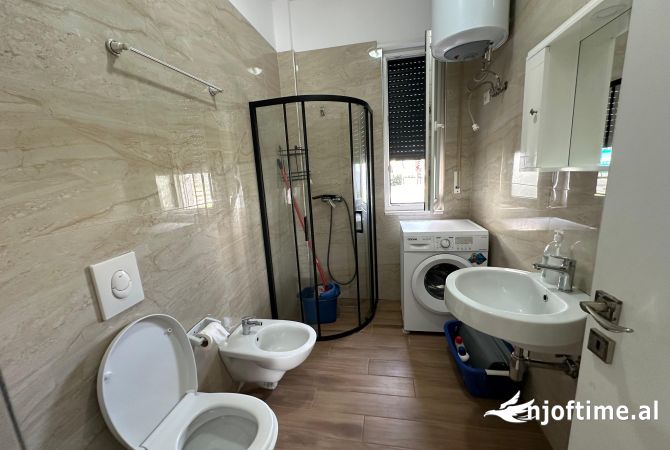 Shtepi ne shitje Apartament ne Durres, 1+1, Mobilimi E mobiluar, Pagesa 135,000  Euro.