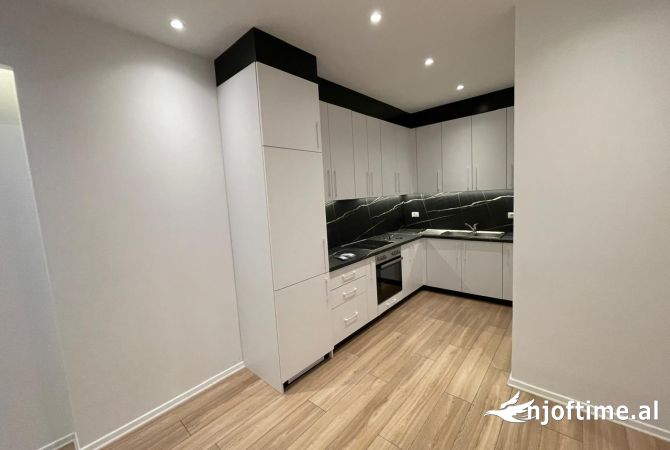 Shtepi me qera 1+1 ne Tirane - 600 Euro