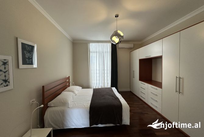 Shtepi me qera 2+1 ne Tirane - 1,600 Euro