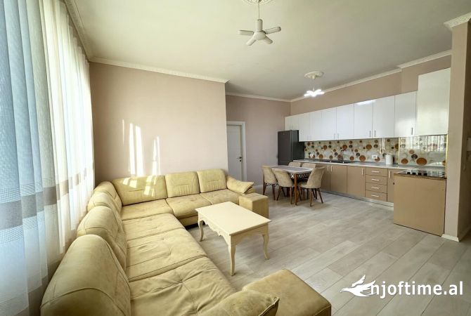 Shtepi me qera 2+1 ne Tirane - 500 Euro