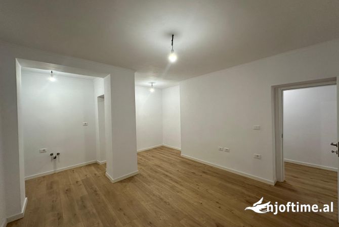 Shtepi ne shitje 2+1 ne Tirane - 185,000 Euro