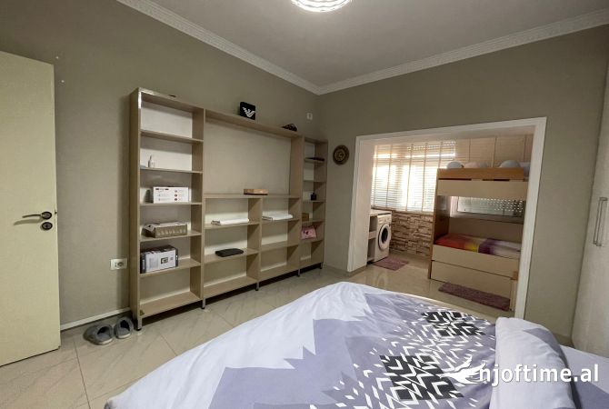 Shtepi ne shitje 1+1 ne Tirane - 120,000 Euro
