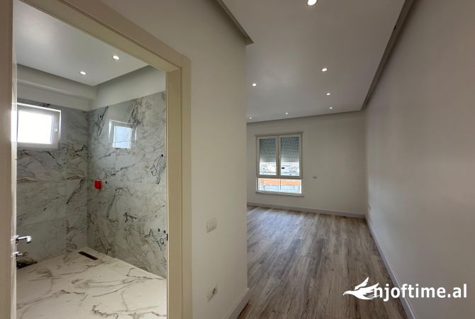 Shtepi ne shitje 3+1 ne Tirane - 470,000 Euro