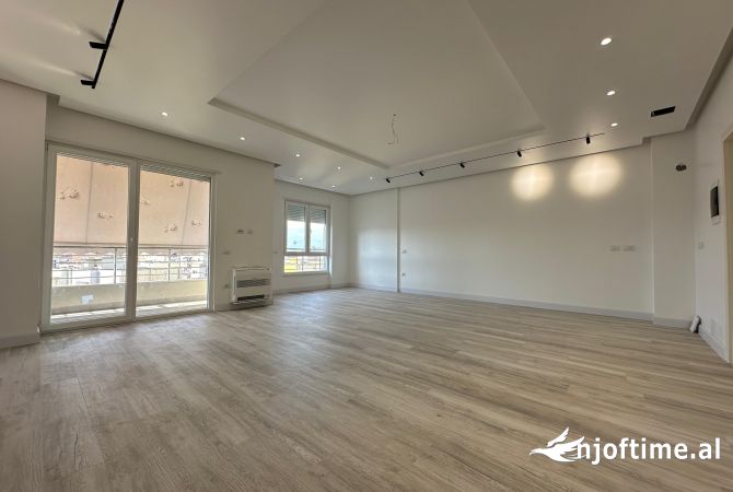 Shtepi ne shitje 3+1 ne Tirane - 470,000 Euro