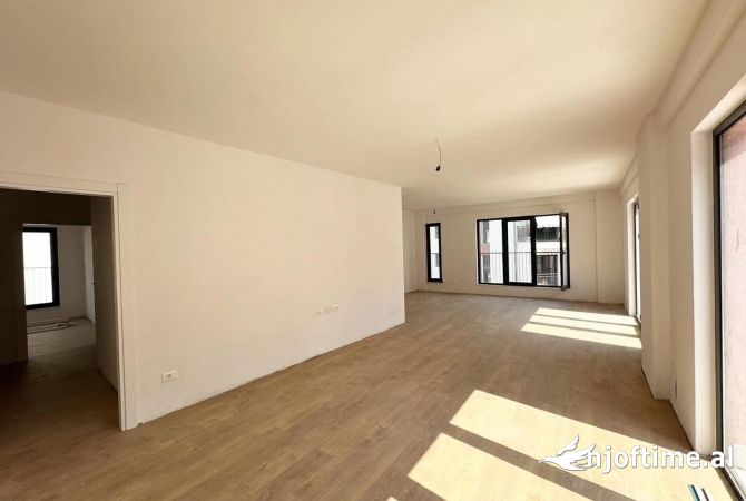 Shtepi ne shitje 3+1 ne Tirane - 360,000 Euro