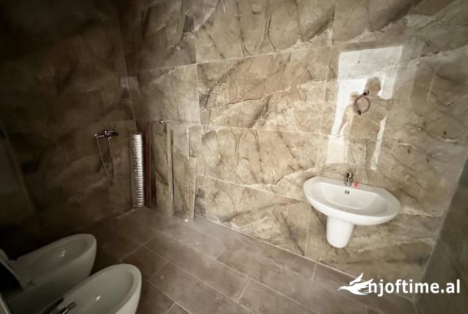 Shtepi ne shitje 3+1 ne Tirane - 360,000 Euro