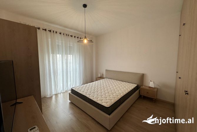 Shtepi me qera 1+1 ne Tirane - 800 Euro