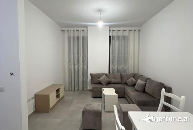 Shtepi me qera 1+1 ne Tirane - 500 Euro