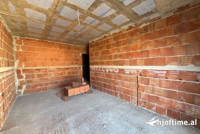 Shtepi ne shitje 2+1 ne Tirane - 163,000 Euro