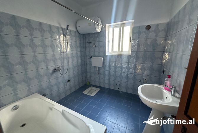 Shtepi me qera 3+1 ne Tirane - 800 Euro