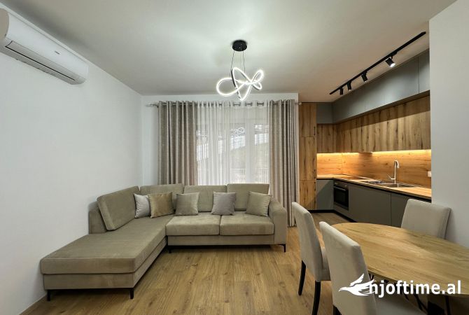 Shtepi me qera 1+1 ne Tirane - 700 Euro