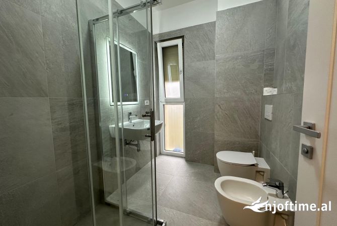 Shtepi me qera 1+1 ne Tirane - 700 Euro