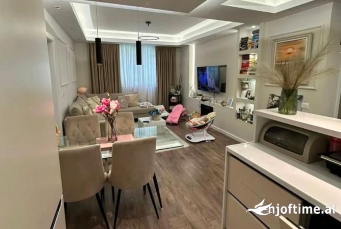 Shtepi ne shitje 2+1 ne Tirane - 185,000 Euro