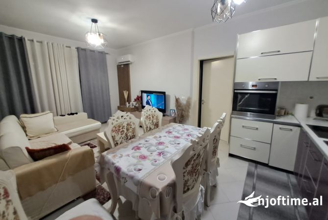 Shtepi ne shitje 2+1 ne Tirane - 160,000 Euro