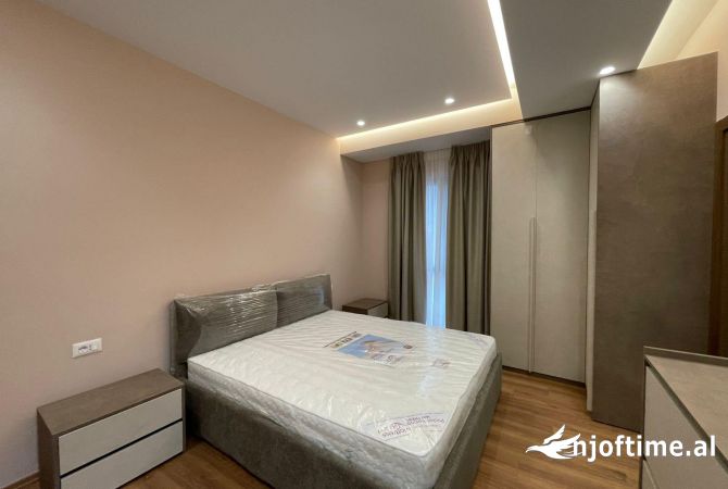 Shtepi me qera 2+1 ne Tirane - 750 Euro