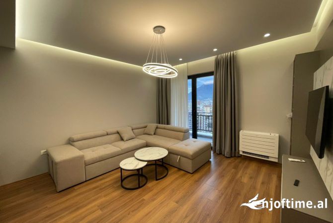 Shtepi me qera 2+1 ne Tirane - 750 Euro