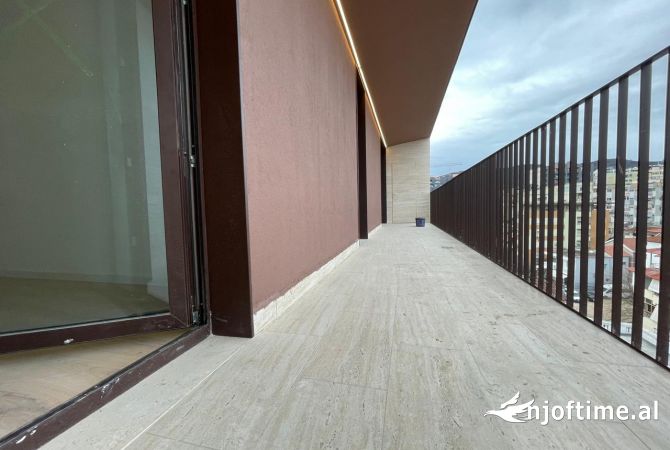 House for Sale 2+1 in Tirana - 406,400 Euro