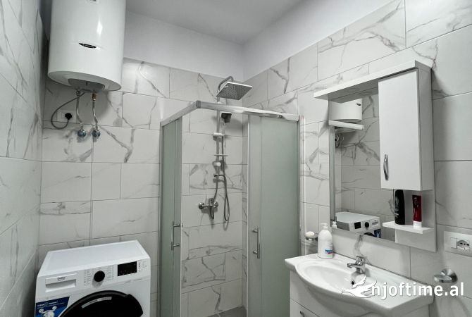 Shtepi me qera 2+1 ne Tirane - 800 Euro