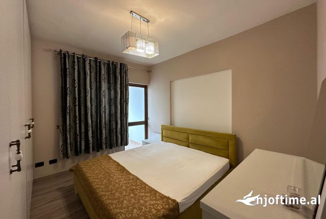 Shtepi me qera 2+1 ne Tirane - 700 Euro