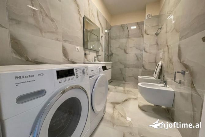 Shtepi me qera Apartament ne Tirane, 2+1, Mobilimi E mobiluar, Pagesa 600  Euro.