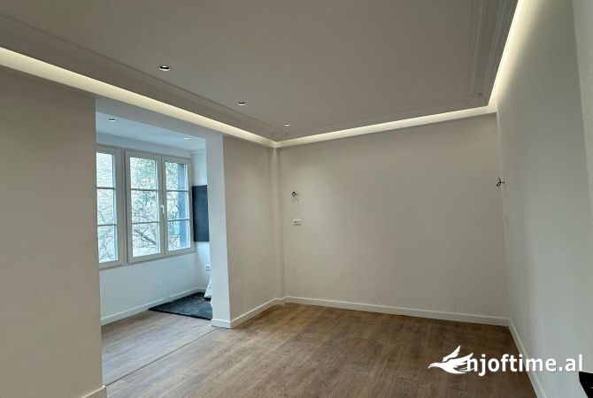 Shtepi me qera 5+1 ne Tirane - 1,200 Euro