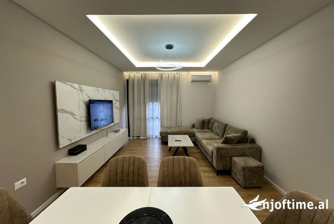 Shtepi me qera 2+1 ne Tirane - 800 Euro